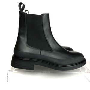 Frame Denim Women's Le Holland Leather & Rubber Chelsea Black Boots Sz 8
